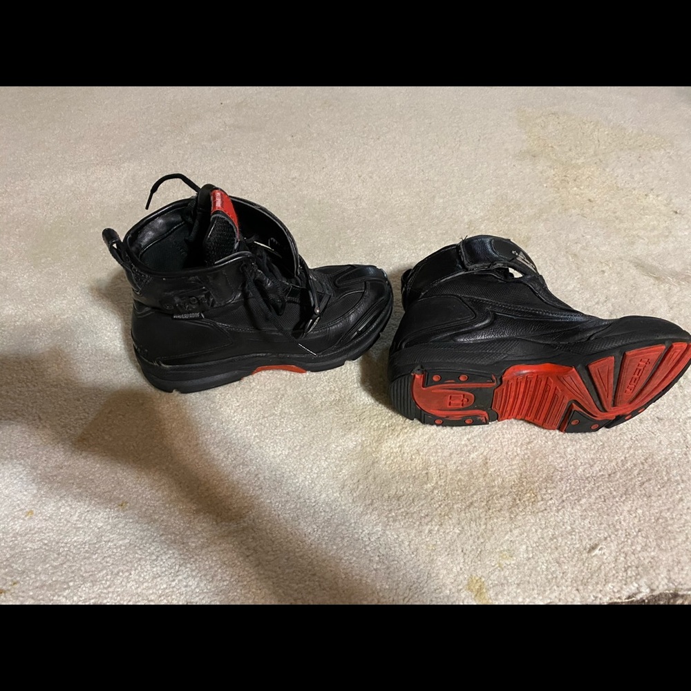 Icon Accelerant Motorcycle Boots Sz 8.5